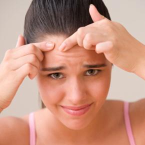 Combattere l’acne? Oggi è possibile liberarsi di un disturbo in grado di condizionare la vita