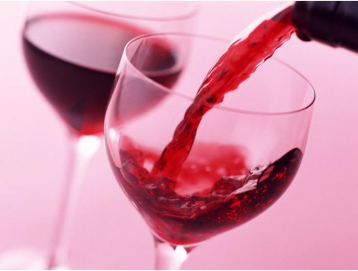 Il vino rosso fa vivere più a lungo se bevuto con moderazione