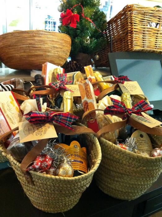 Regali di Natale: il cesto gourmet è il preferito dagli italiani